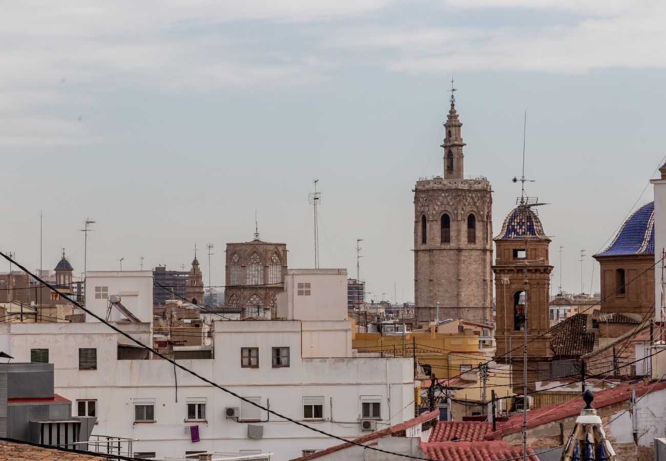 Apartment in Valencia / València - Travel Habitat ático Ciutat Vella