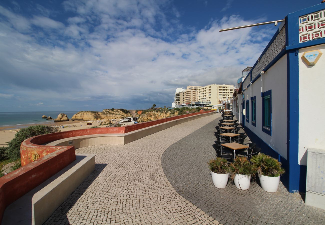 Studio in Portimão - Studio with swimming pool to 50 m beach