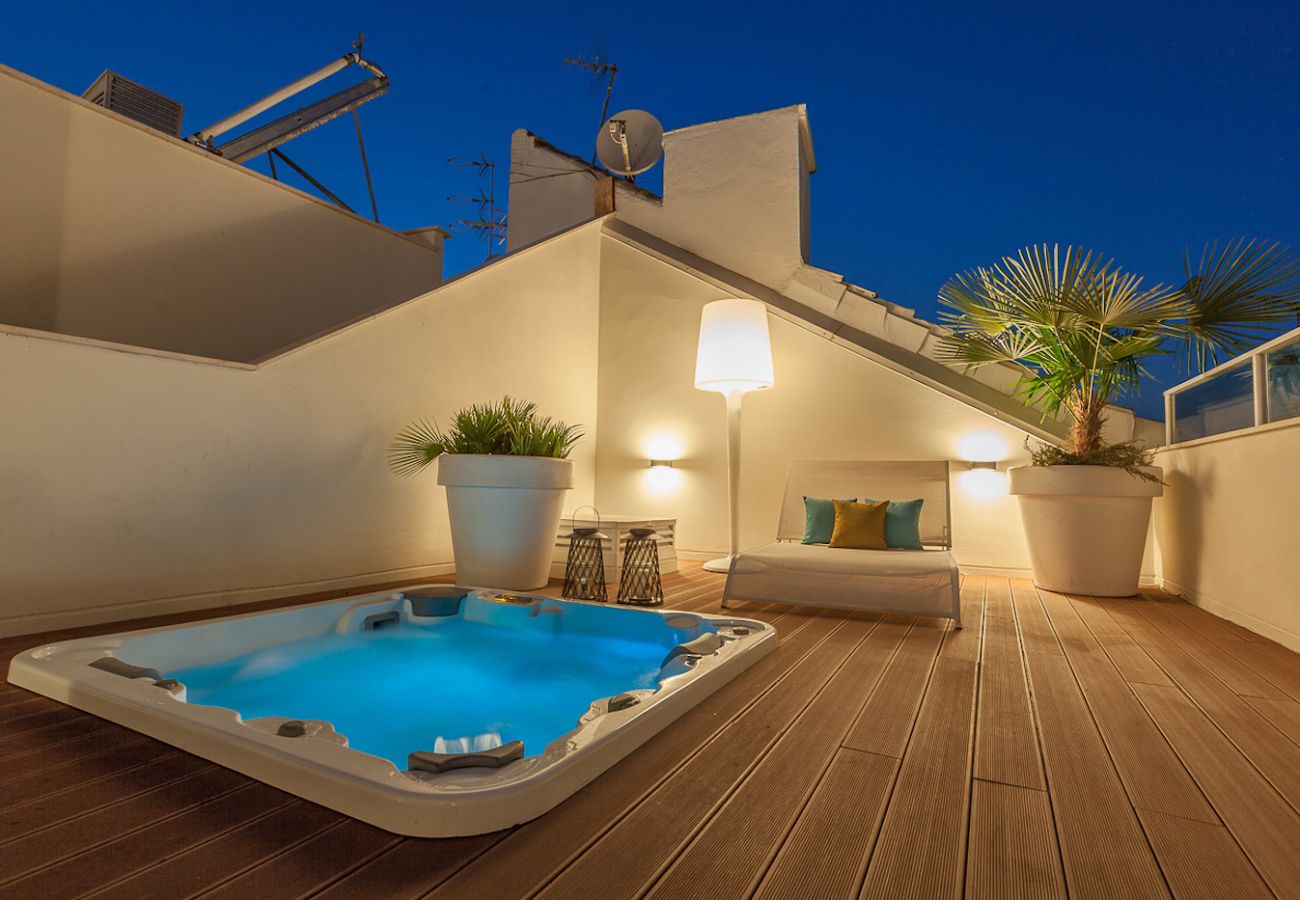Apartment in Málaga - iloftmalaga Premium Calle Nueva 4F, Jacuzzi and private terrace