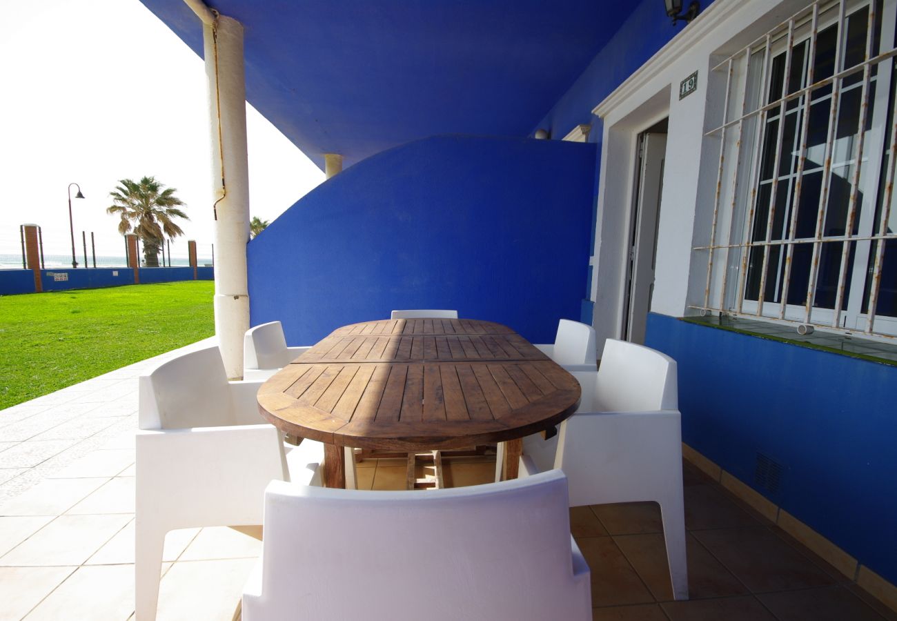 Apartment in Tarifa - Apartment with swimming pool to 10 m beach