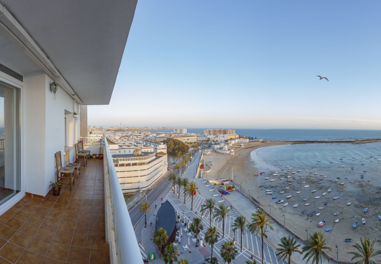 Apartment in Cádiz - Apartment for 9 people to 100 m beach