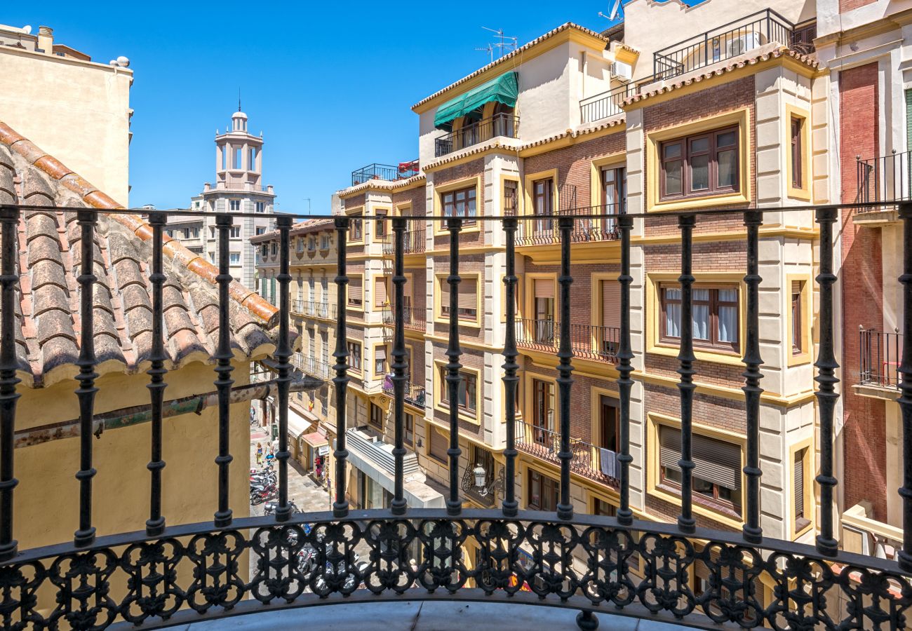 Apartment in Málaga - Apartamento Calle Martínez - Larios 12