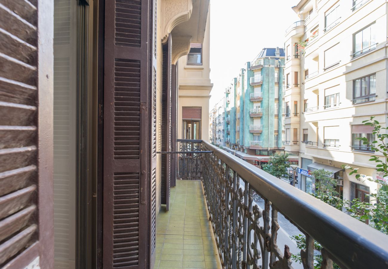 Apartment in San Sebastián - Apartment of 3 bedrooms to 150 m beach