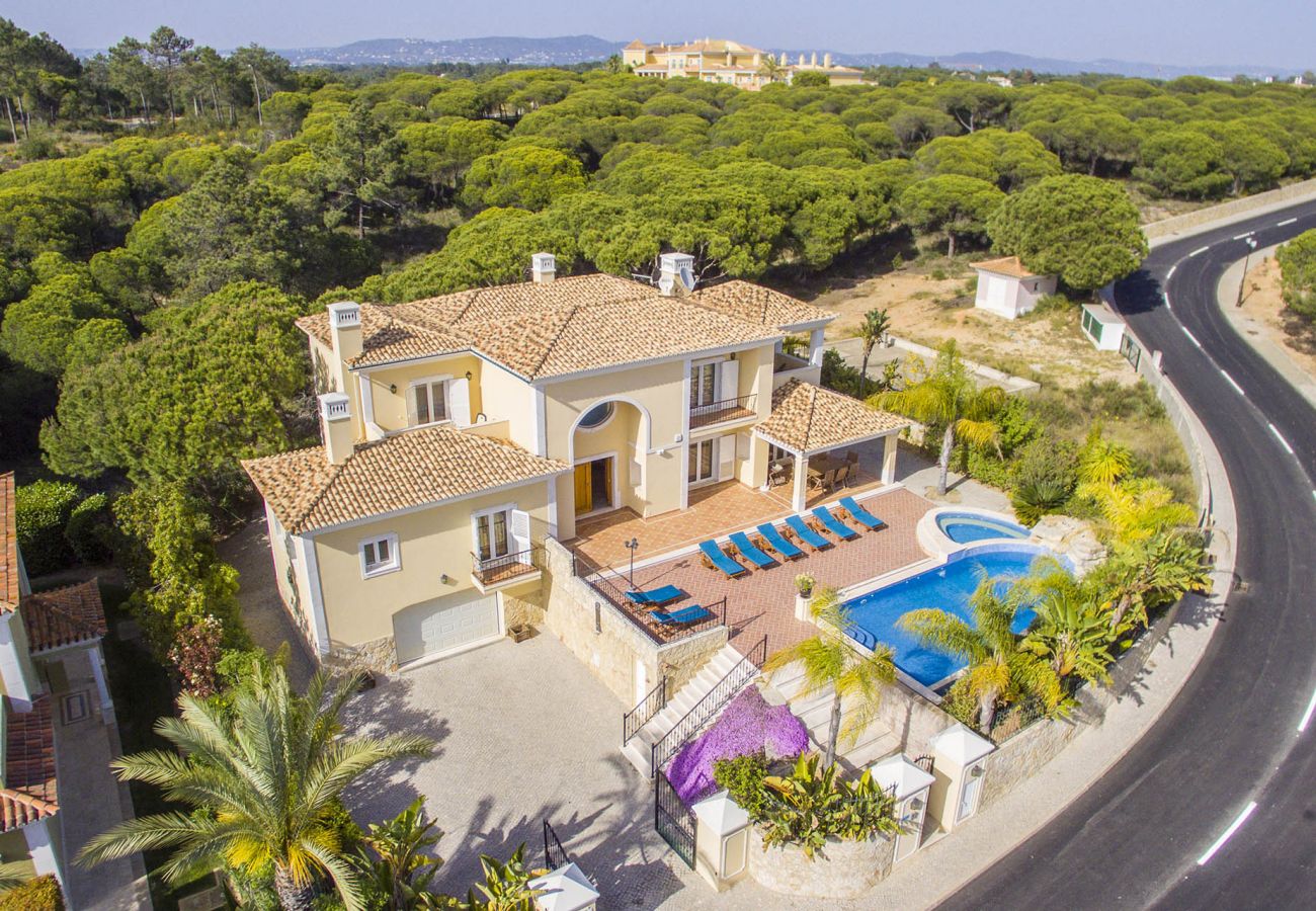 Villa in Almancil - Villa for 14 people to 650 m beach