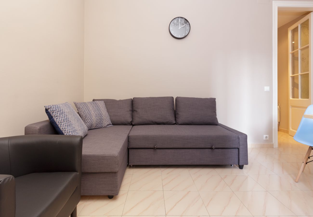 Apartment in Barcelona - Apartment for 15 people in Barcelona