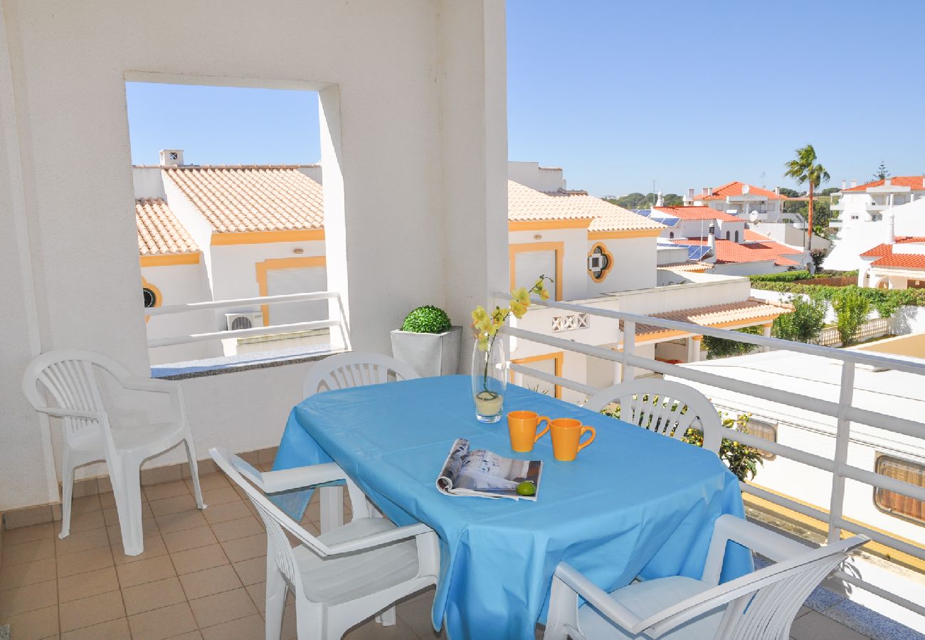 Apartment in Albufeira - Apartment with swimming pool to 1 km beach