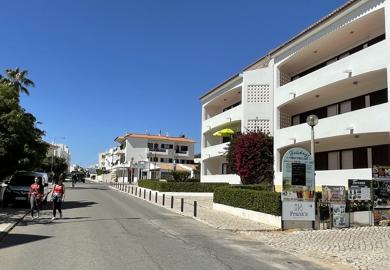 Apartment in Albufeira - Apartment of 2 bedrooms to 300 m beach