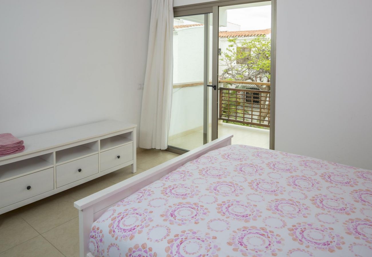 Villa in Playa del Ingles - Los Tarantos Avda. Madrid 21