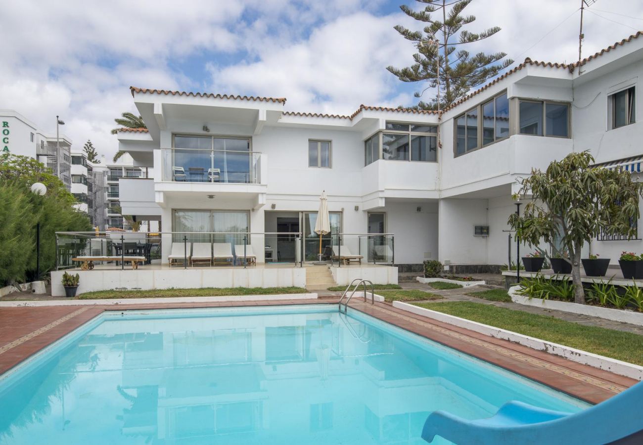 Villa in Playa del Ingles - Los Tarantos Avda. Madrid 21
