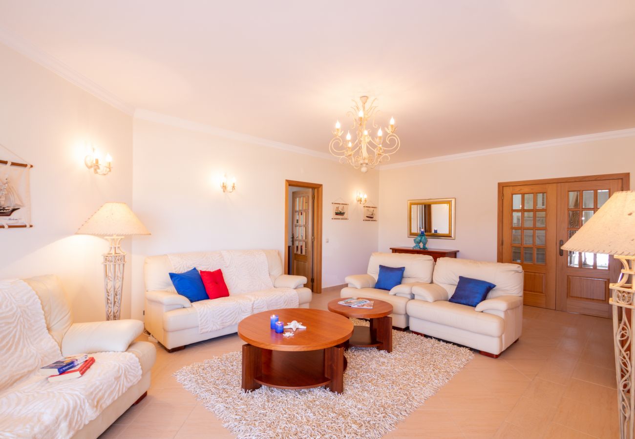 Villa in Albufeira - Villa with air-conditioned to 850 m beach