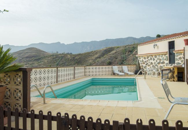 House in Santa Lucía de Tirajana - La Sorrueda Villa shared pool wifi by Lightbooking