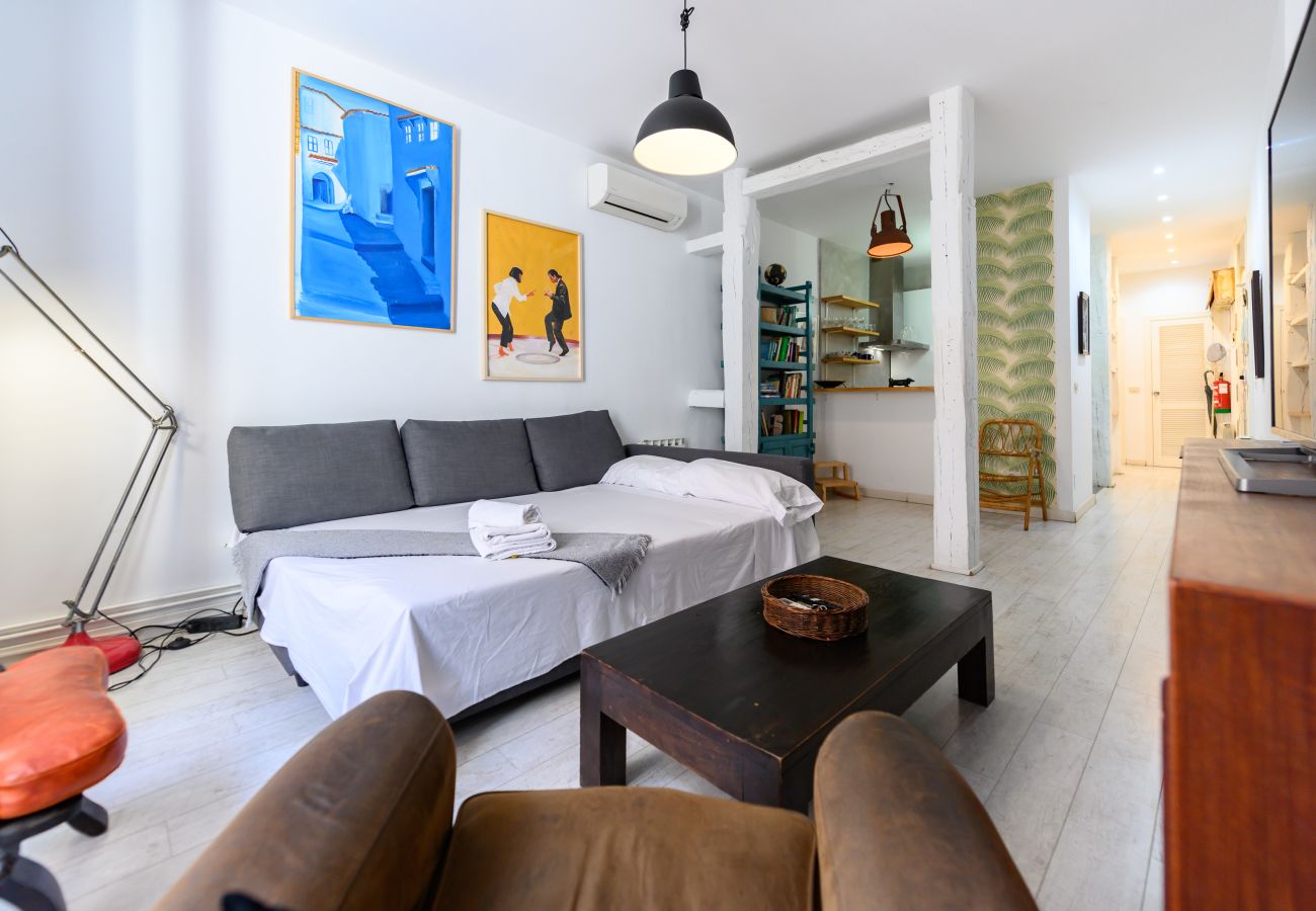 Apartment in Madrid - M (ESA81) Apto. Tribunal-Malasaña-Chueca
