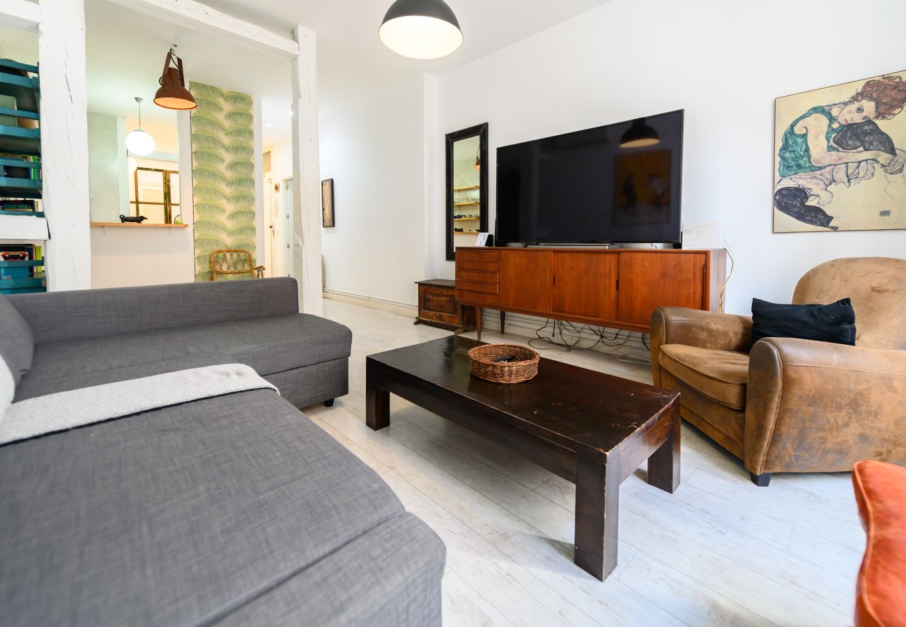 Apartment in Madrid - M (ESA81) Apto. Tribunal-Malasaña-Chueca