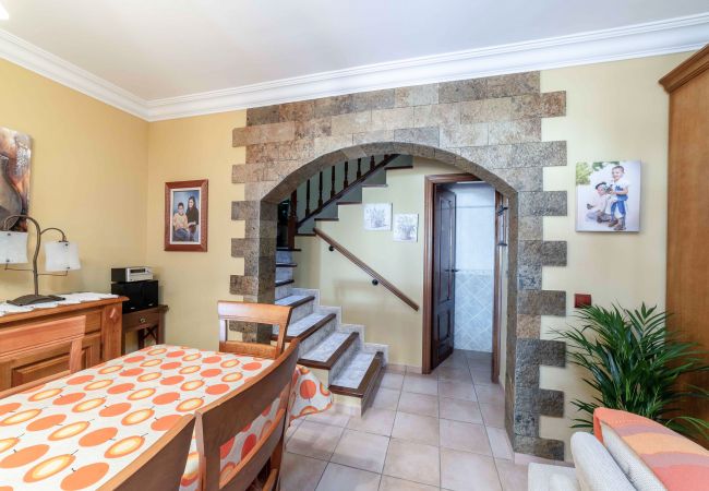 Villa in Agaete - Agaete villa with sea views and terrace with barbecue by Lightbooking