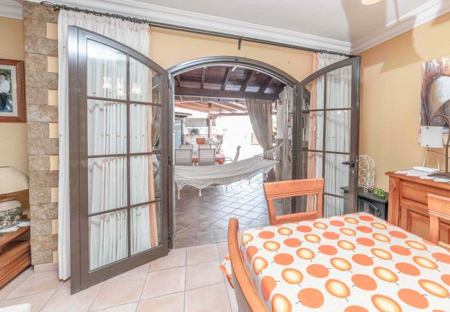 Villa in Agaete - Agaete villa with sea views and terrace with barbecue by Lightbooking