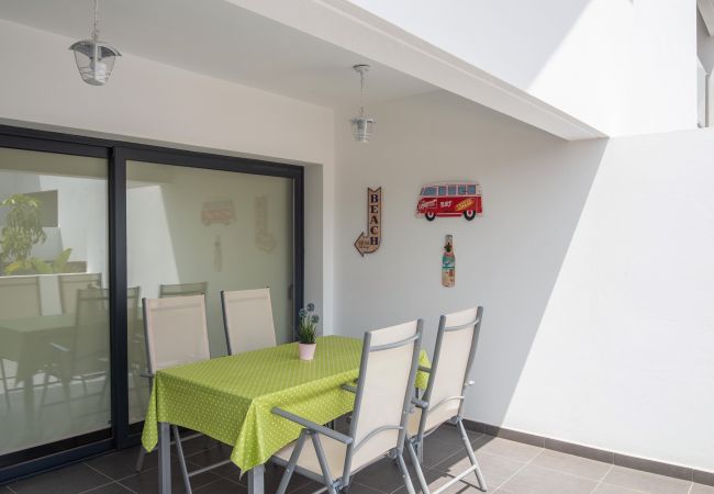 Apartment in Villaverde - Holiday Apartment piscina wifi by Lightbooking