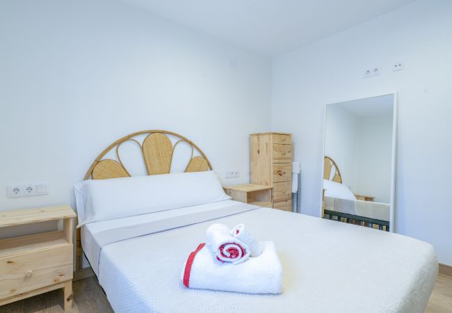 Apartment in Madrid - M (SDM212) Coqueto apto. Vallecas Free WIFI Apartment in Madrid - M (SDM212) Coqueto apto. Vallecas Free WIFI