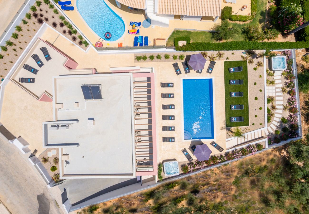 Villa in Armação de Pêra - Villa with air-conditioned to 400 m beach