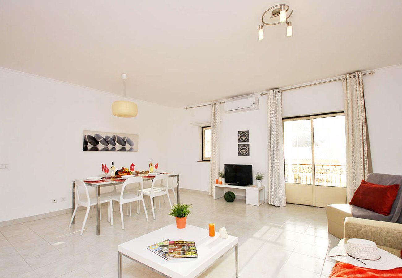 Apartment in Albufeira - Apartment with swimming pool to 350 m beach