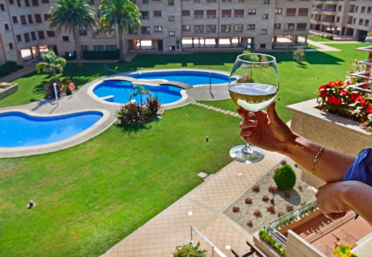 Apartment in Isla de la Toja - Apartment with swimming pool to 100 m beach
