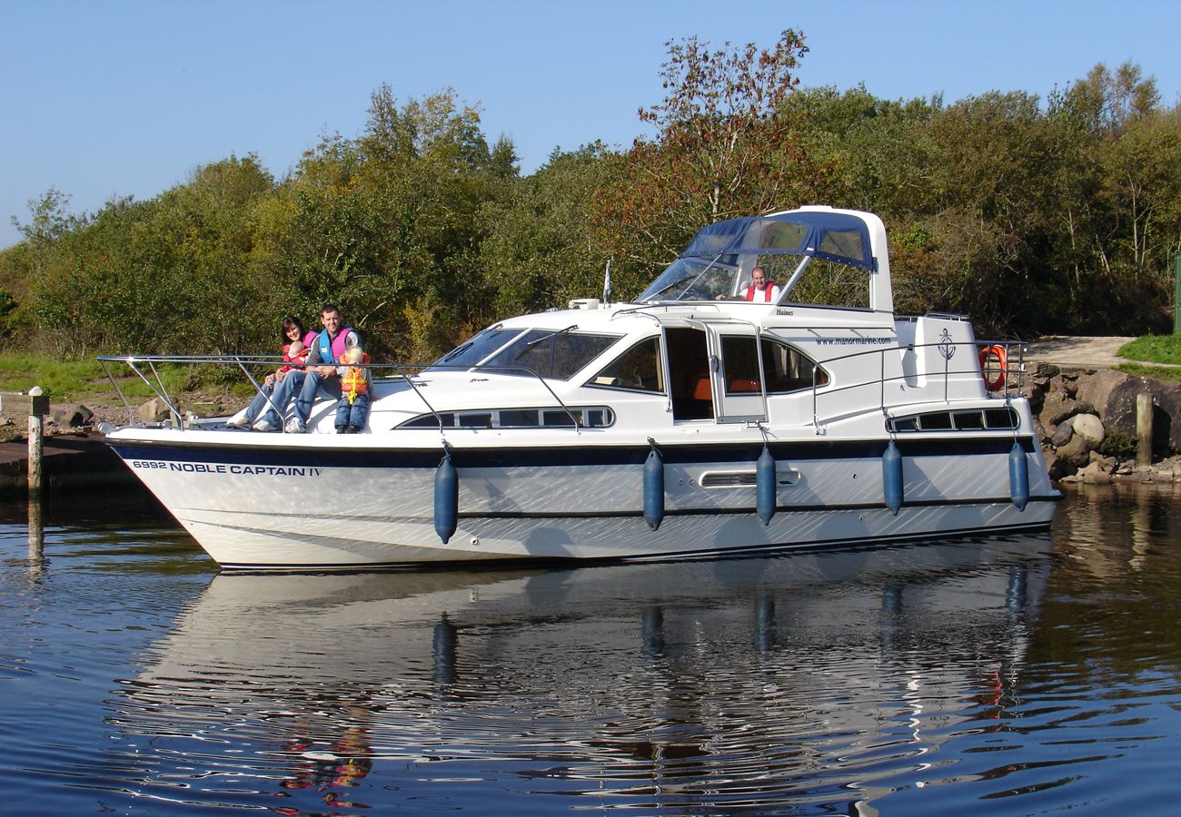 Boating Holiday in Northern Ireland Manor Marine Noble Captain 6/8 Berth Lough Erne Co. Fermanagh