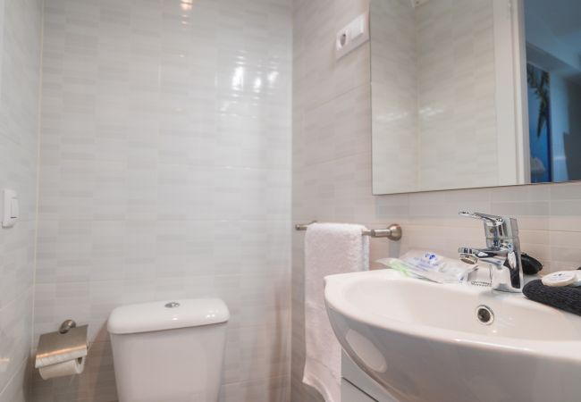 Apartment in Madrid - M (JJN155) Apartamento O'Donnell Gregorio Marañón Apartment in Madrid - M (JJN155) Apartamento O'Donnell Gregorio Marañón
