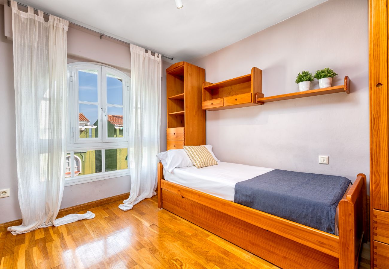 Apartment in Málaga - iloftmalaga Duplex Guadalmar with terrace in front of the beach