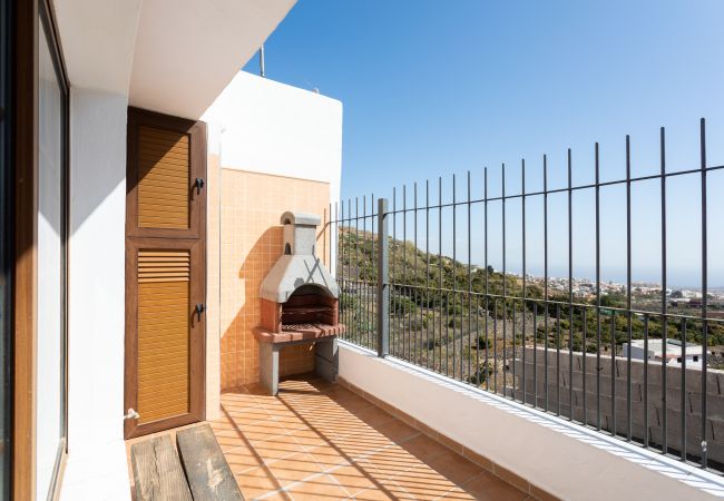House in Güimar - Family house terrace and barbecue by Lightbooking