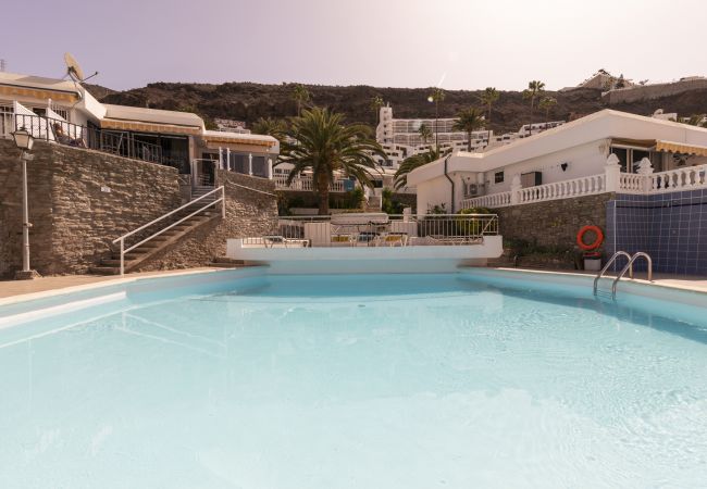 Apartment in Mogán - Puerto Rico with terrace and pool by Lightbooking