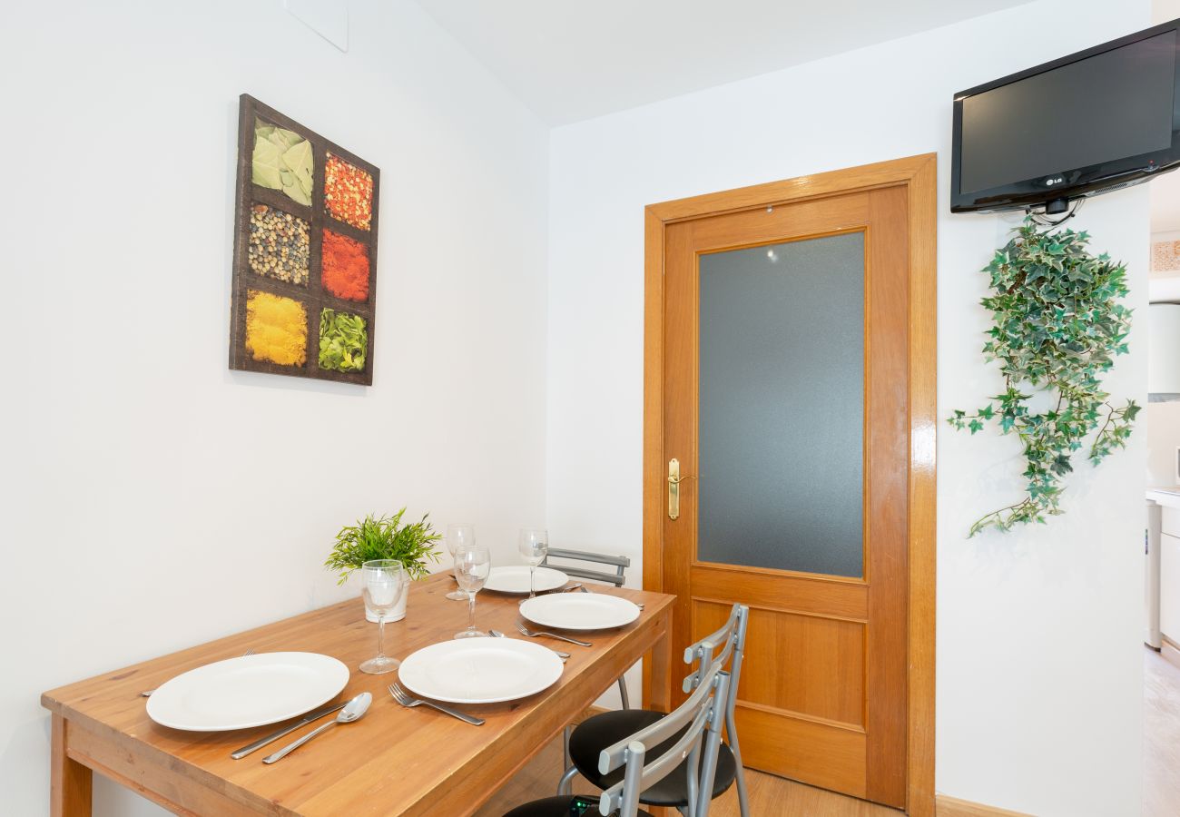 Apartment in Alicante / Alacant - Apartment for 6 people to 900 m beach