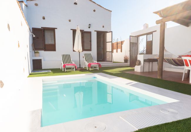 Villa/Dettached house in Antigua - Fuerteventura - Villa Antigua piscina privada FUE