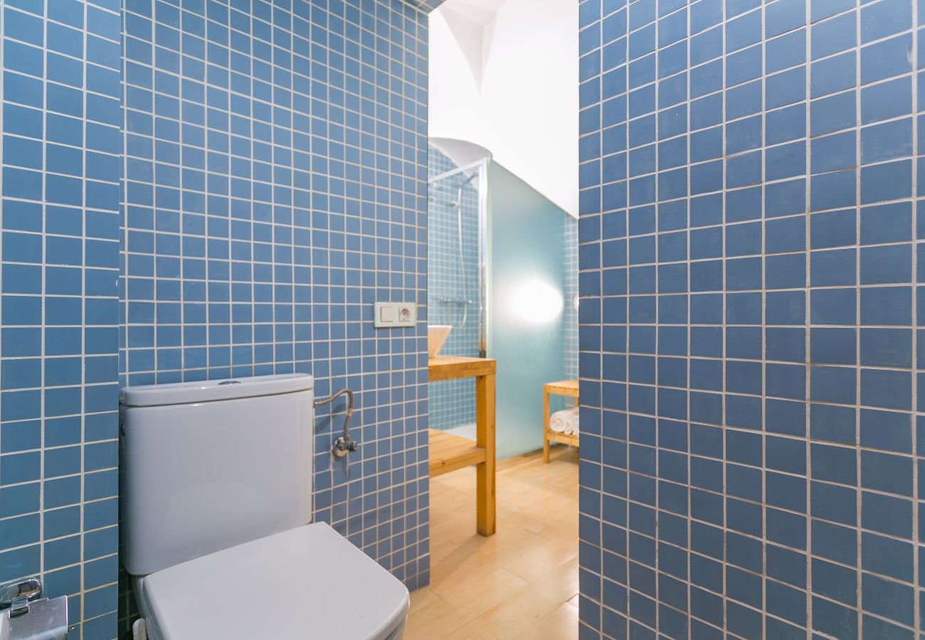 bathroom of 1-bedroom apartment in Barceloneta 2 minutes from the beach