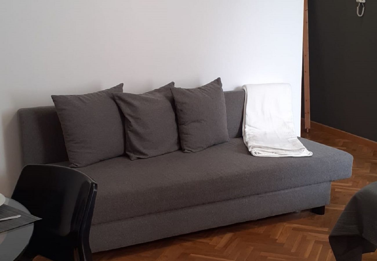 Studio in Madrid - M (ABD13) APARTMENT 4 PAX CITY CENTER- LATINA- SOL