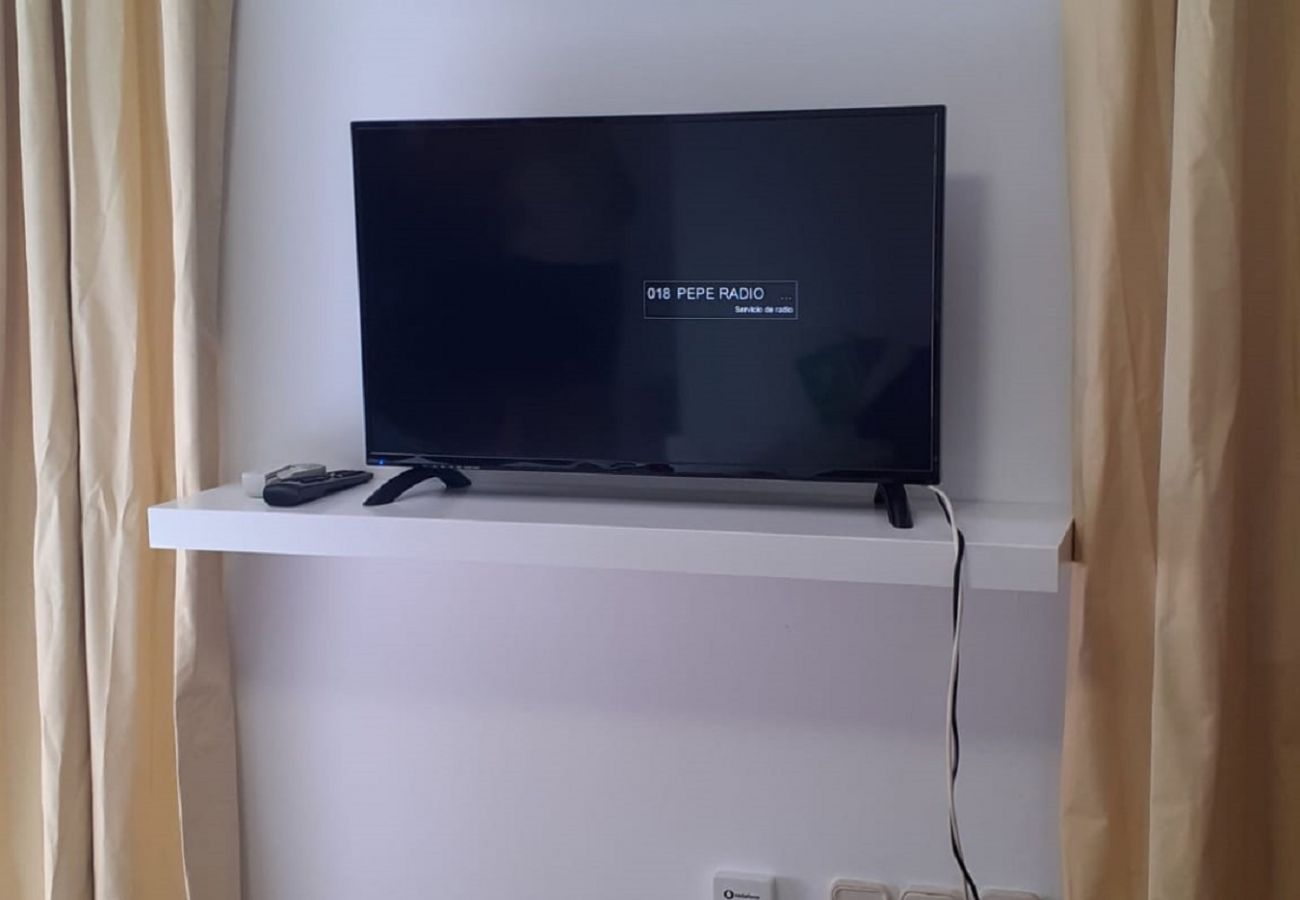 Studio in Madrid - M (ABD13) APARTMENT 4 PAX CITY CENTER- LATINA- SOL