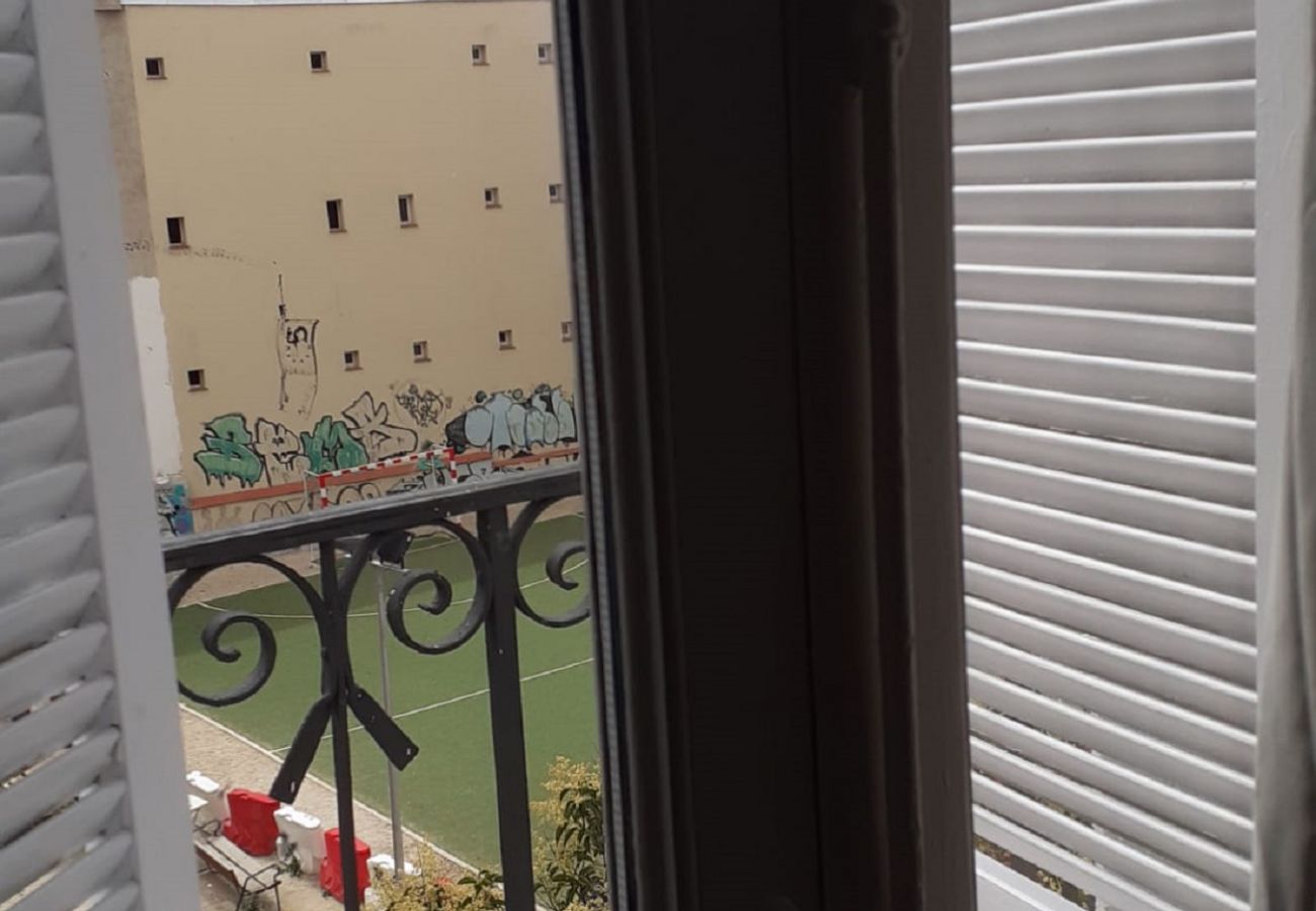Studio in Madrid - M (ABD13) APARTMENT 4 PAX CITY CENTER- LATINA- SOL
