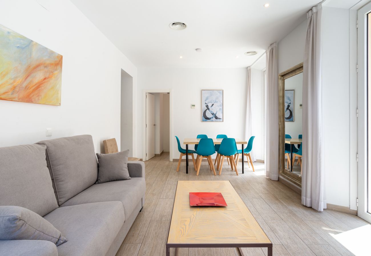 Apartment in Málaga - Apartment with air-conditioned to 2 km beach
