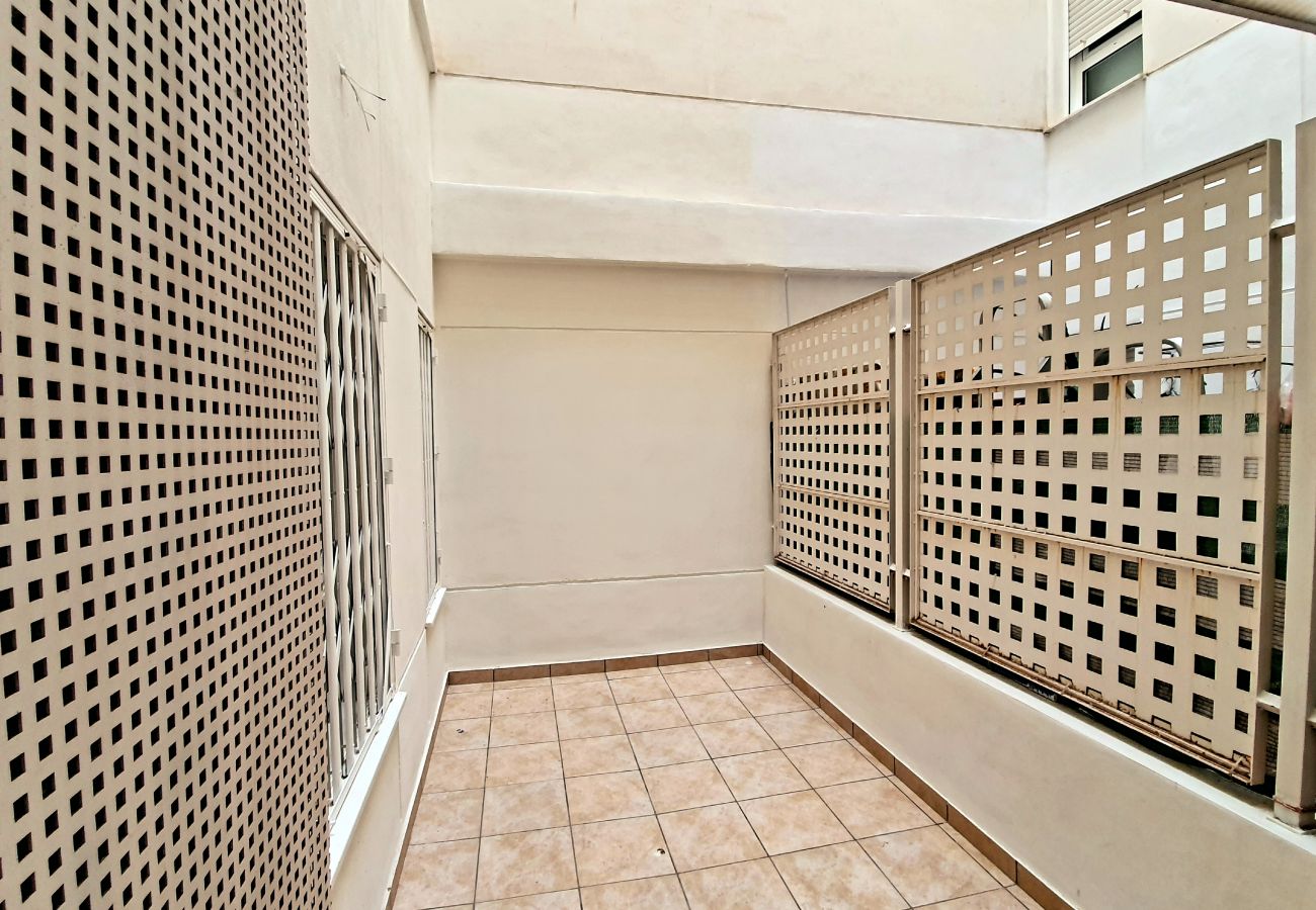 Apartment in Alicante / Alacant - Apartment for 8 people to 1 km beach