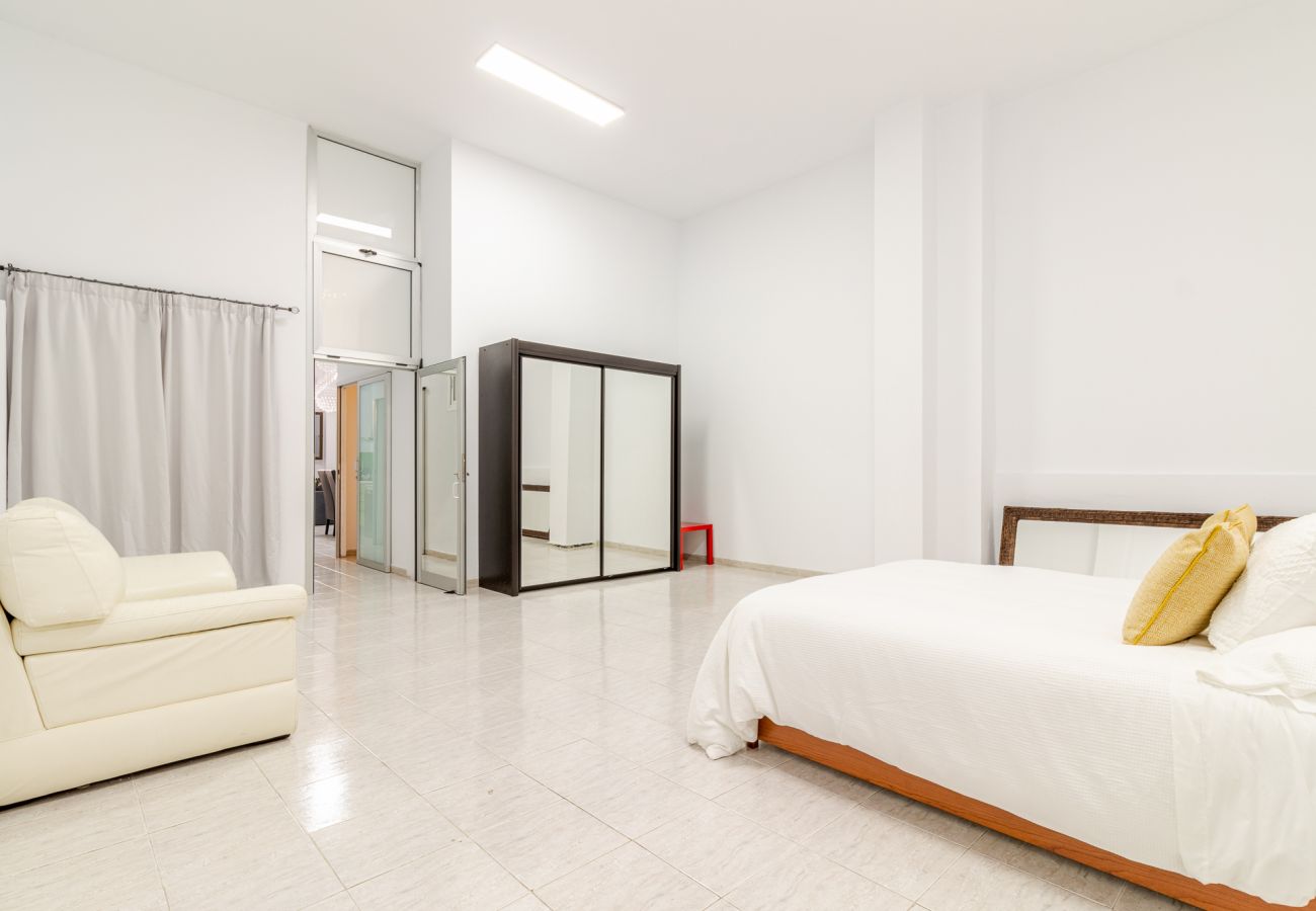 Apartment in Las Palmas de Gran Canaria - Apartment for 4 people to 550 m beach