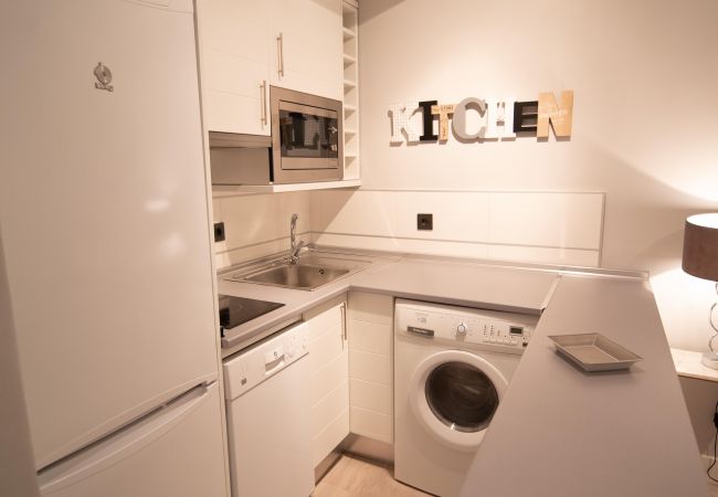 Apartment in Madrid - M (JMC5) R. Madrid Stadium Apartment in Madrid - M (JMC5) R. Madrid Stadium