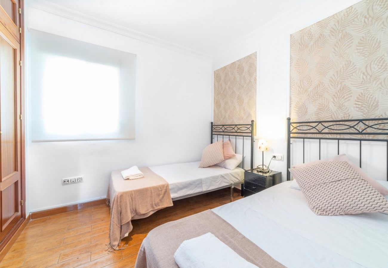 Apartment in Seville - Apartment for 8 people in Sevilla