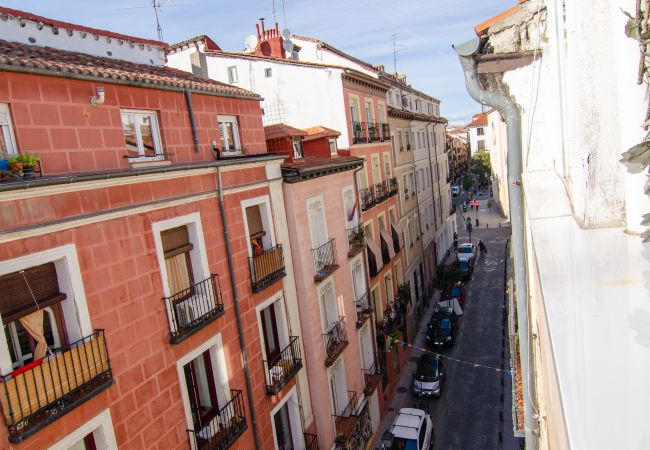 Apartment in Madrid - M (VAL37) Ap. Chueca-Fuencarral patio privado Apartment in Madrid - M (VAL37) Ap. Chueca-Fuencarral patio privado