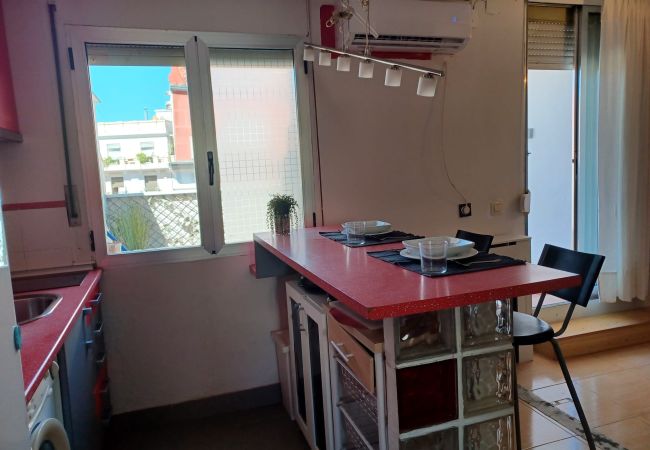 Apartment in Madrid - M (VAL37) Ap. Chueca-Fuencarral patio privado Apartment in Madrid - M (VAL37) Ap. Chueca-Fuencarral patio privado