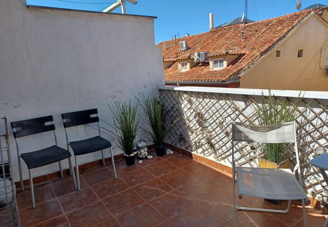 Apartment in Madrid - M (VAL37) Ap. Chueca-Fuencarral patio privado Apartment in Madrid - M (VAL37) Ap. Chueca-Fuencarral patio privado