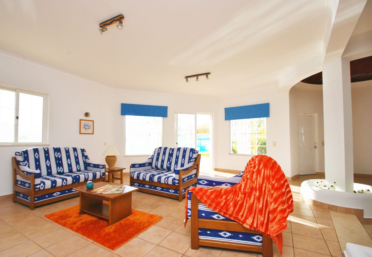 Villa in Armação de Pêra - Villa of 3 bedrooms to 500 m beach