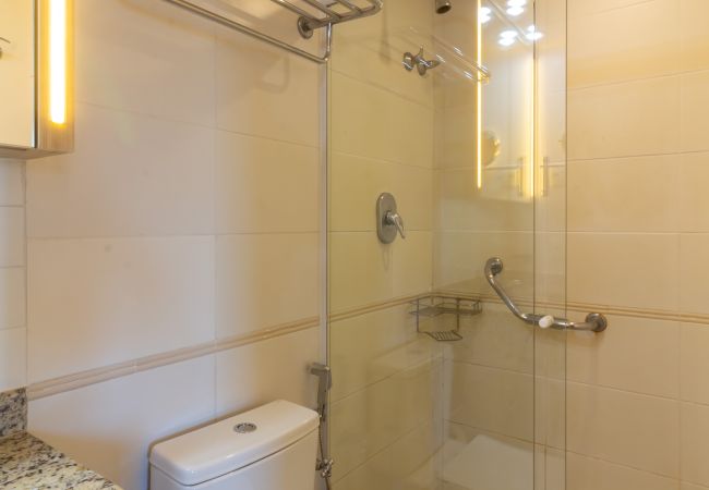 Rent by room in Rio de Janeiro - BPremium T5 0406.4 (Barra) Rent by room in Rio de Janeiro - BPremium T5 0406.4 (Barra)