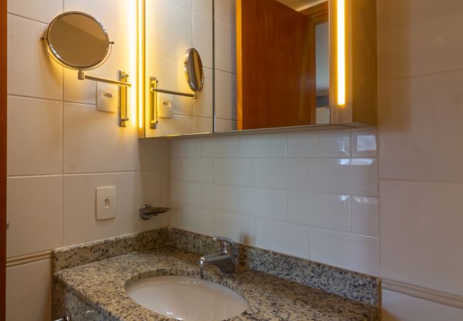 Rent by room in Rio de Janeiro - BPremium T5 0406.4 (Barra) Rent by room in Rio de Janeiro - BPremium T5 0406.4 (Barra)