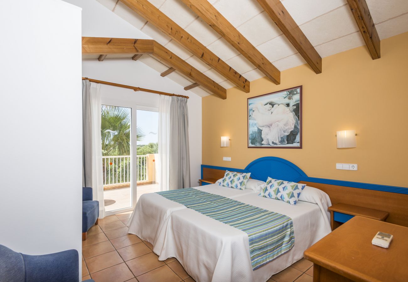 Villa in Cala Blanca - Villa of 3 bedrooms to 500 m beach