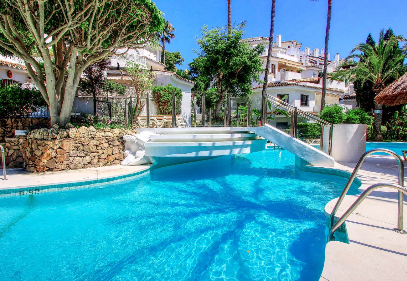 Apartment in Marbella - Apartment with swimming pool to 50 m beach