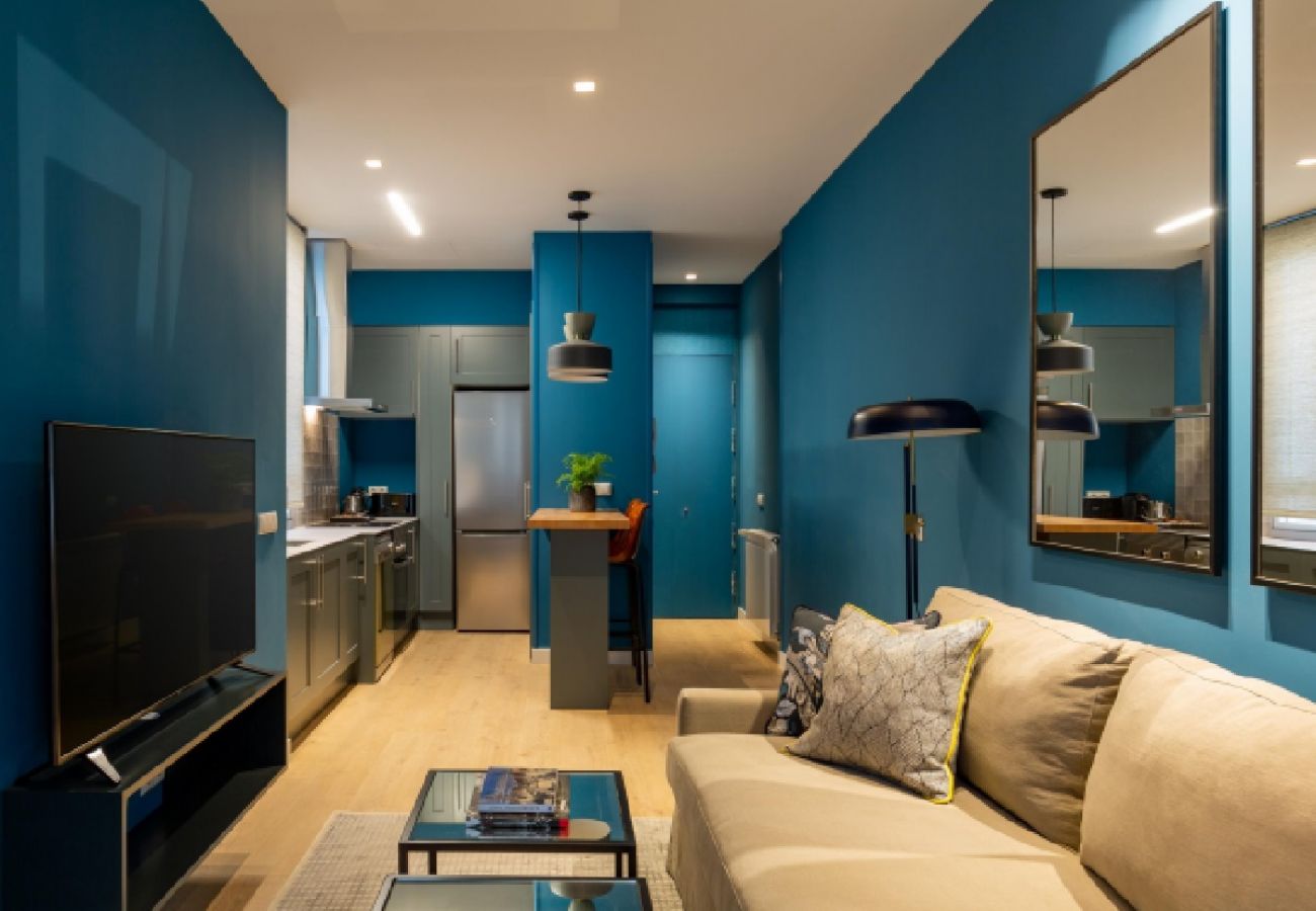 Apartment in Madrid - Apartamento CREATIVO Blasco De Garay