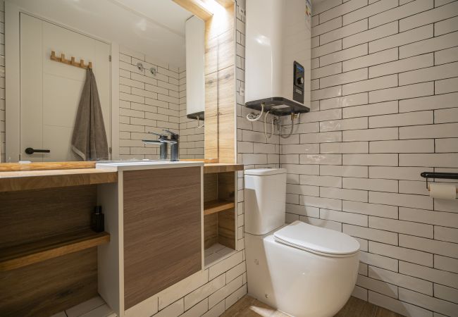 Apartment in Madrid - M (AMPE350) Apartamento dúplex con patio Apartment in Madrid - M (AMPE350) Apartamento dúplex con patio